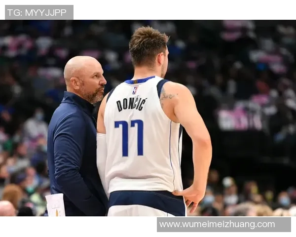 马丁内斯的传奇之路：从青涩球员到世界级教练的蜕变与成就